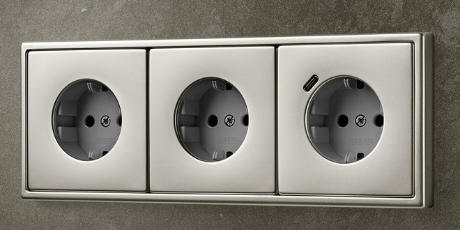 SCHUKO® Steckdosen mit USB bei Elektro Voigt GmbH in Großbreitenbach OT Altenfeld