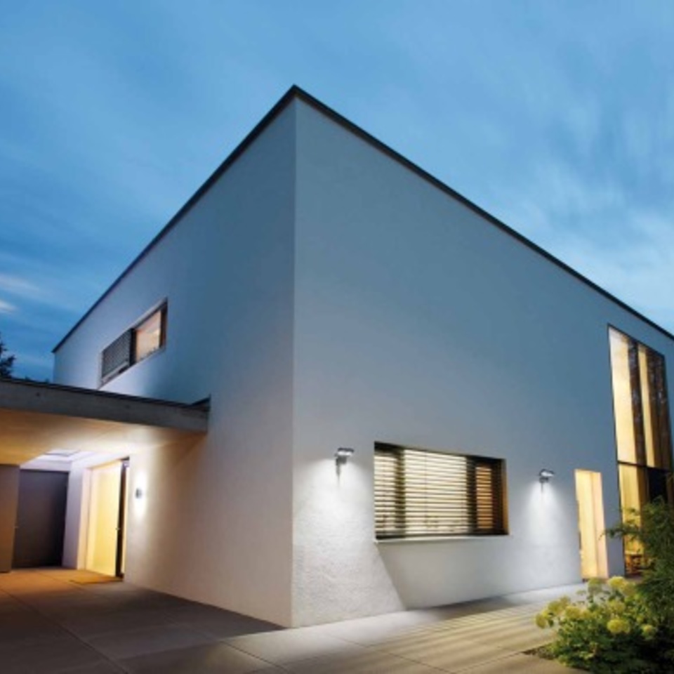 Außen­beleuchtung bei Elektro Voigt GmbH in Großbreitenbach OT Altenfeld