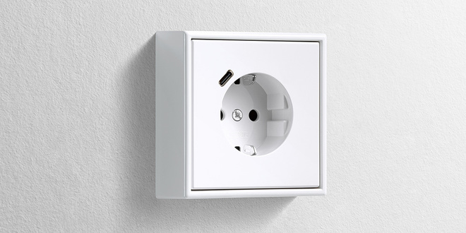 Erweiterter Anschlussraum für die Nachrüstung bei Elektro Voigt GmbH in Großbreitenbach OT Altenfeld
