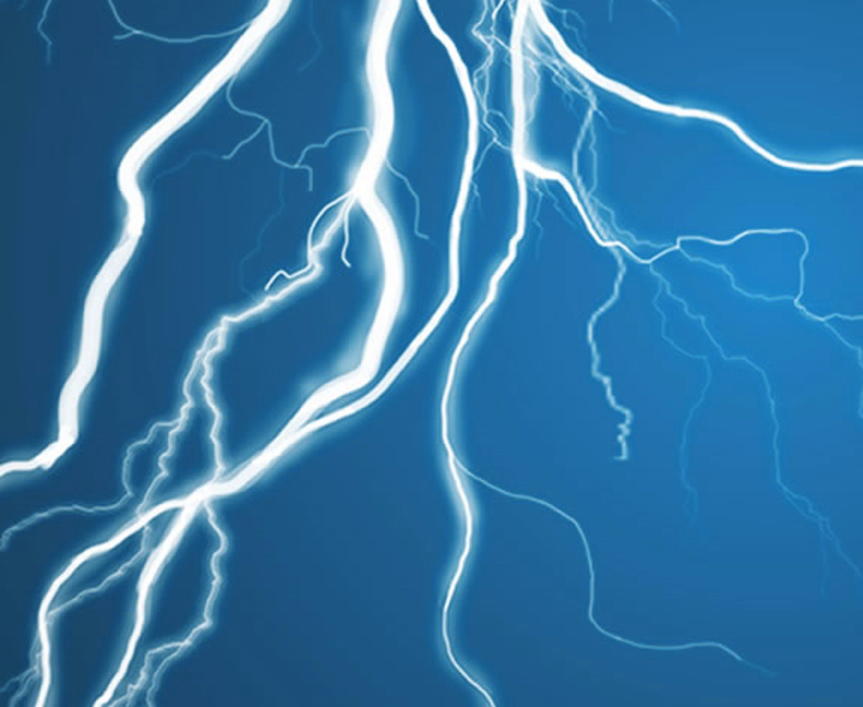 Blitz bei Elektro Voigt GmbH in Großbreitenbach OT Altenfeld